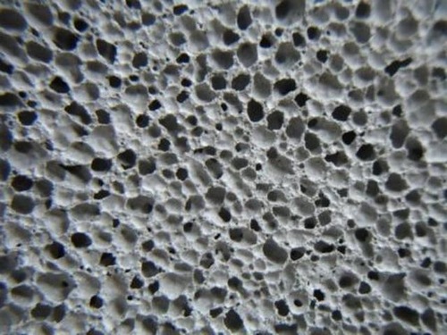 Как песок и щебень улучшают характеристики бетона?